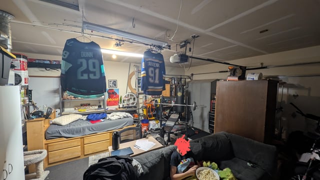 17m, straight, my room is in my dad's garage by choice : r ...