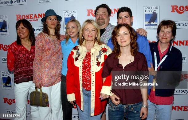 597 Sara Gilbert Roseanne Photos & High Res Pictures - Getty Images