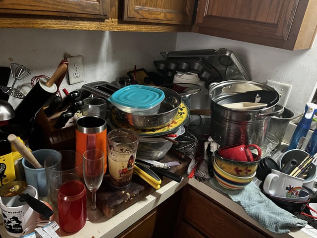 AITAH For not continuing to do my roommates' dishes : r ...