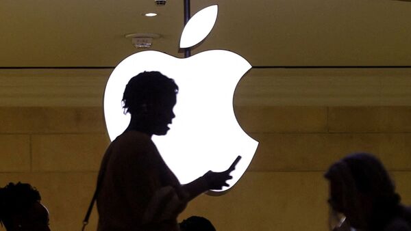 Apple sues ex-employee for allegedly stealing Apple Watch secrets ...