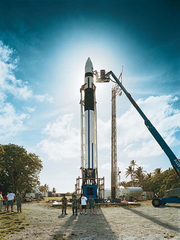 Elon Musk Is Betting His Fortune on a Mission Beyond Earth's Orbit ...
