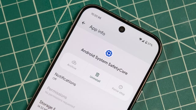 Google Messages can now blur unwanted nudes, remind people not to ...