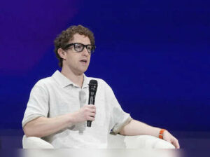 Mark Zuckerberg wants everyone to have their own 'personal ...