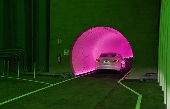 The Boring Company is finally testing Tesla's 'Full Self-Driving ...