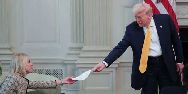 Whistleblower: DOJ has spreadsheet of every Trump mention in ...