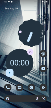 214px-Android_13_homescreen