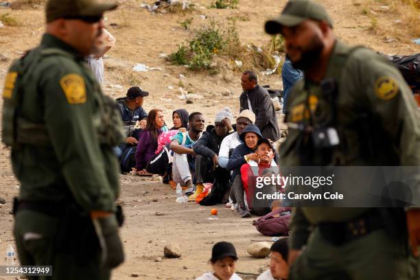 3,558 San Ysidro Border Stock Photos, High-Res Pictures, and ...