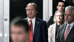 If things in America weren’t stupid enough, Texas is suing Tylenol maker