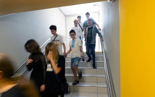 In Kharkiv, children return to the classroom at last – an ...