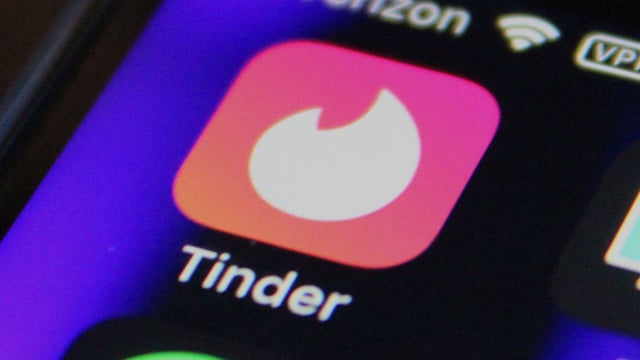 Tinder to require new users in California to use facial ...
