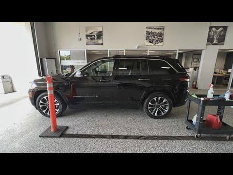 Your car blue-screening at 75mph — Jeep 4xe 'features' in ...