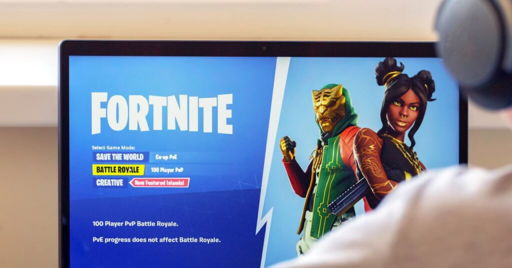 Fortnite-Players-Fighting-Ice-Culture-shutterstock_1444806506