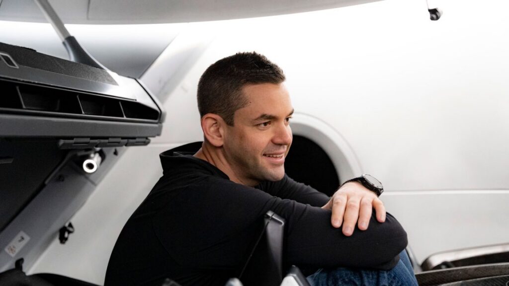 Jared_Isaacman_at_SpaceX_2-1152x648-1