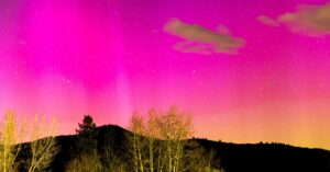 Science_WhatE28099sUp20Northern_Lights_2X62E2E