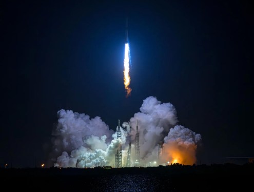 Blue Origin plans second launch of New Glenn mega-rocket on ...