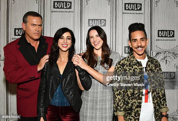 Actors Bruce Campbell, Dana DeLorenzo, Arielle Carver-O'Neill and ...