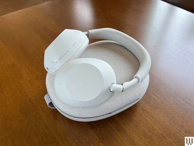 Best Noise-Canceling Headphones (2025): Sony, Bose, and More | WIRED