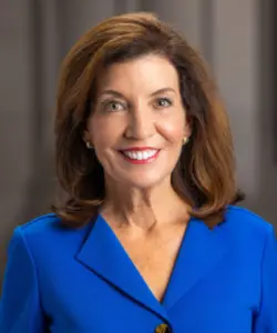 New York Governor Kathy Hochul signs RAISE Act to regulate AI safety