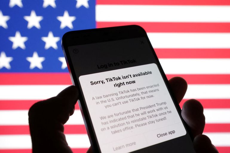 TikTok returns to US app stores after Trump delays ban | Social ...