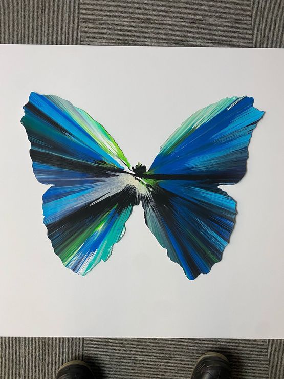 untitled-spin-butterfly-by-damien-hirst-2