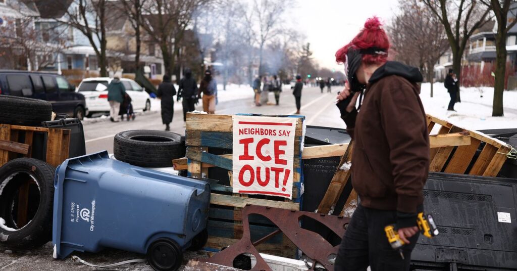 48-Hours-After-Minneapolis-Shooting-Politics-2254661441