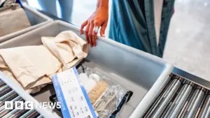 Heathrow scraps liquid container limit