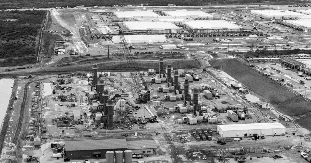 sci-data-center-gas-turbine-2236733386