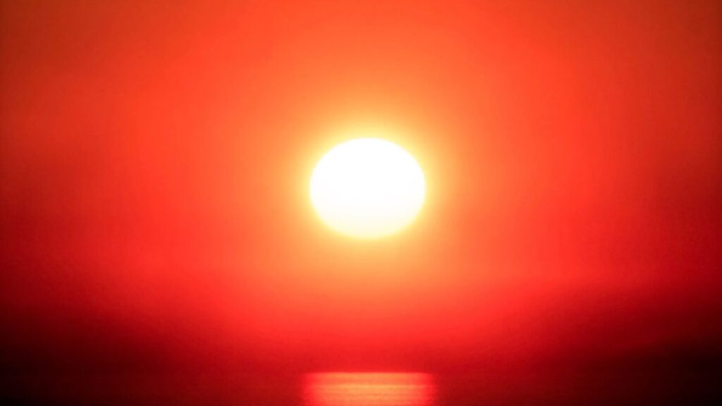 sun-over-ocean-1152x648-1