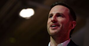 Gear_JoeGebbia_GettyImages-1183210213