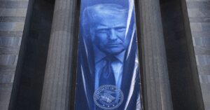 pol-trump-banners-2262176900