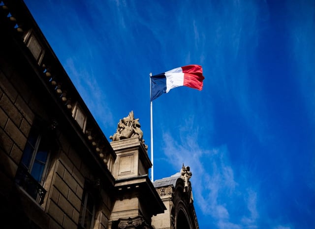 France to ditch Windows for Linux to reduce reliance on US tech ...
