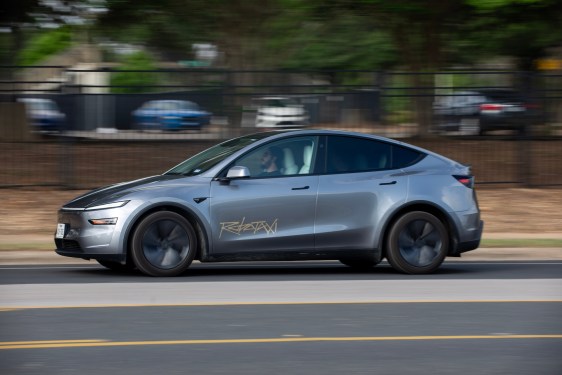 Tesla brings its robotaxi service to Dallas and Houston | TechCrunch